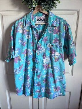Vintage Men’s Turquoise Floral Short-Sleeve Button Up Shirt